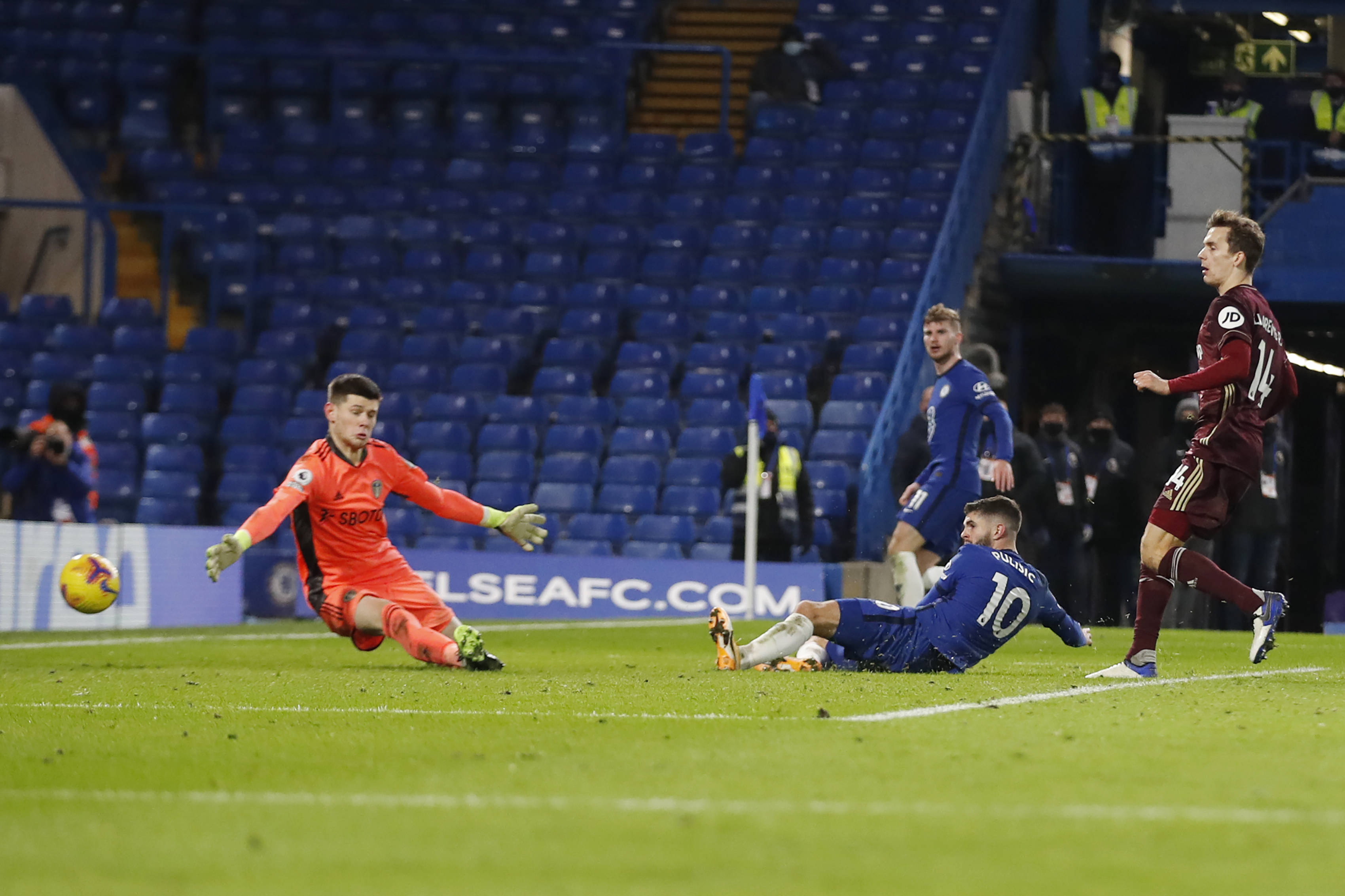 莱切在开场 莱切在开场